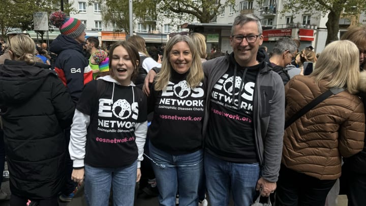 EOS Network charity supporters wearing branded clothing at the London Marathon 2024 to raise awareness for eosinophilic diseases